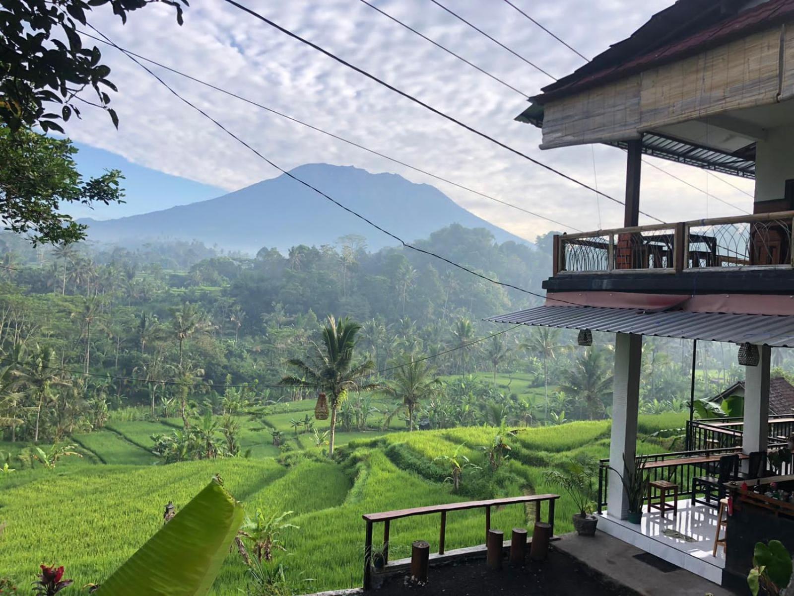 Bisbis House Iseh Village Selat Esterno foto
