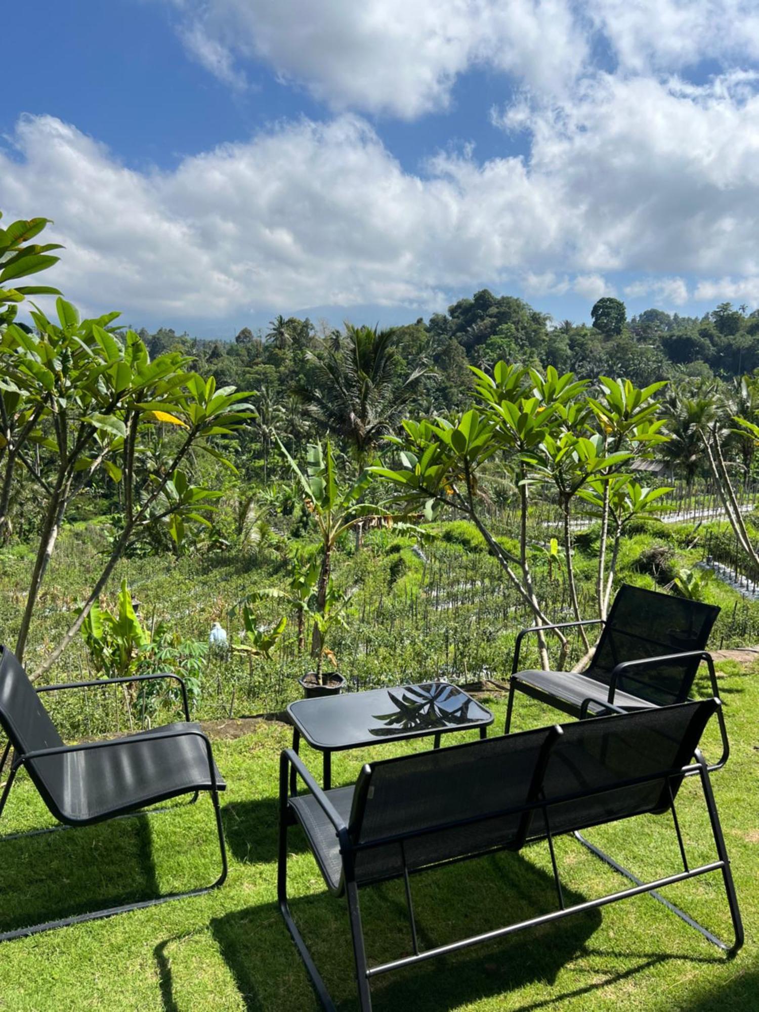 Bisbis House Iseh Village Selat Esterno foto