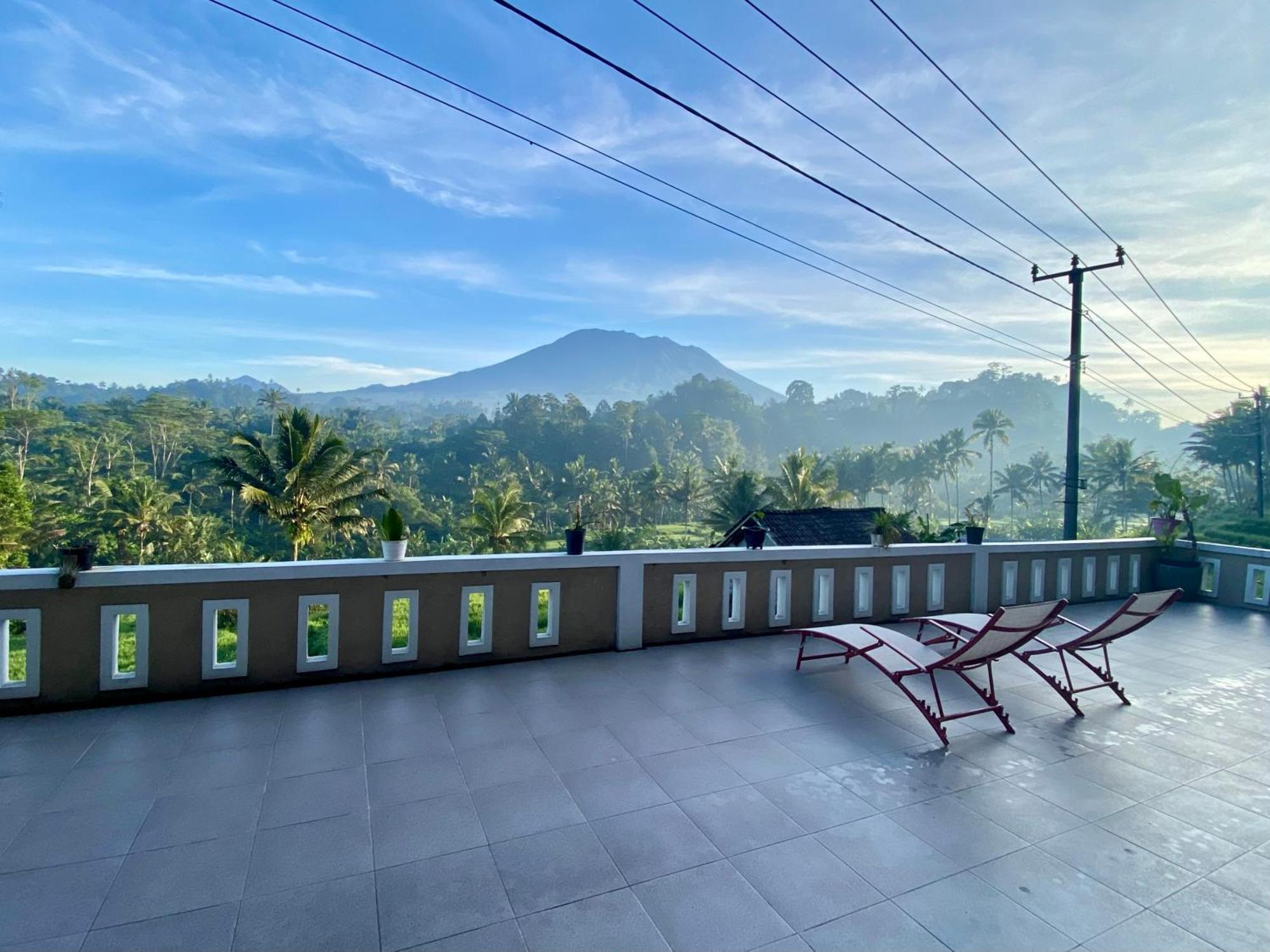 Bisbis House Iseh Village Selat Esterno foto